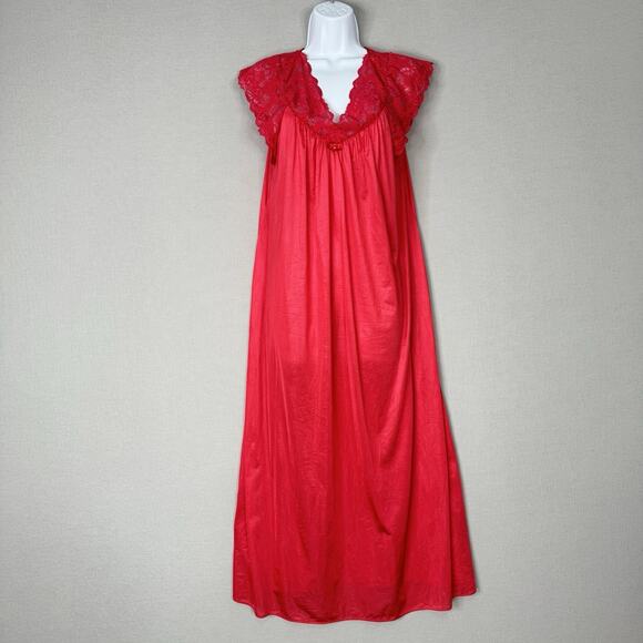 Shadowline Womens Sleepwear Small Red Silhouette Lace Cap Sleeve Long Nightgown